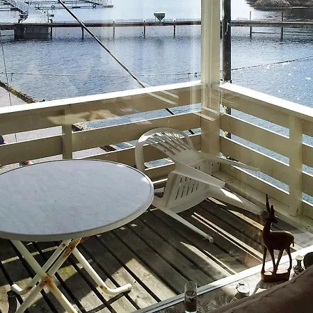 Holiday home Three-bedroom Holiday In Fjell *