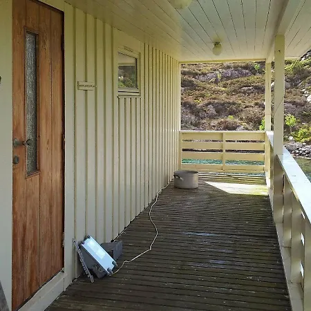 Сasa de vacaciones Three-bedroom Holiday In Fjell Algroy